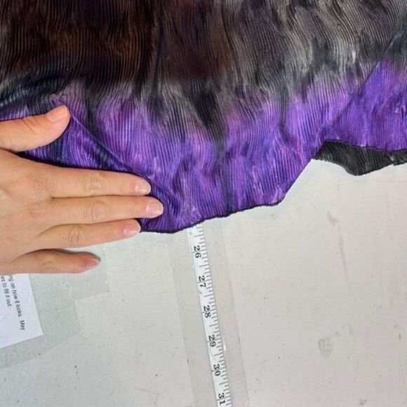 Essentials Women’s Y2K Color Block‎ Crinkle Blouse Purple Pink black flowy 1X - Picture 9 of 9